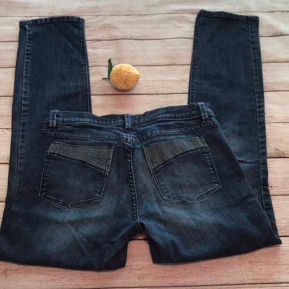 White House Black Market Medium Wash Jeans Size 6R - Picture 2 of 15